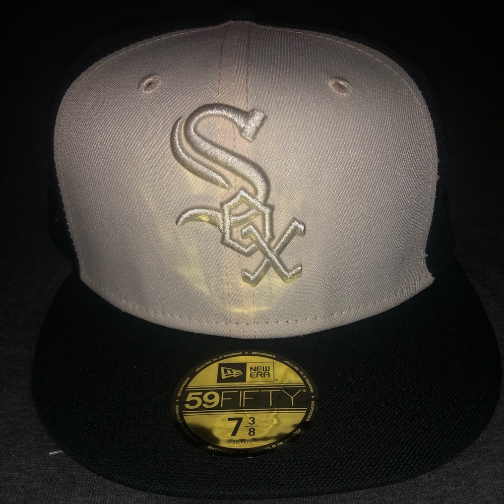 Chicago White Sox New Era 59 Fifty two tone hat (7 3/8)